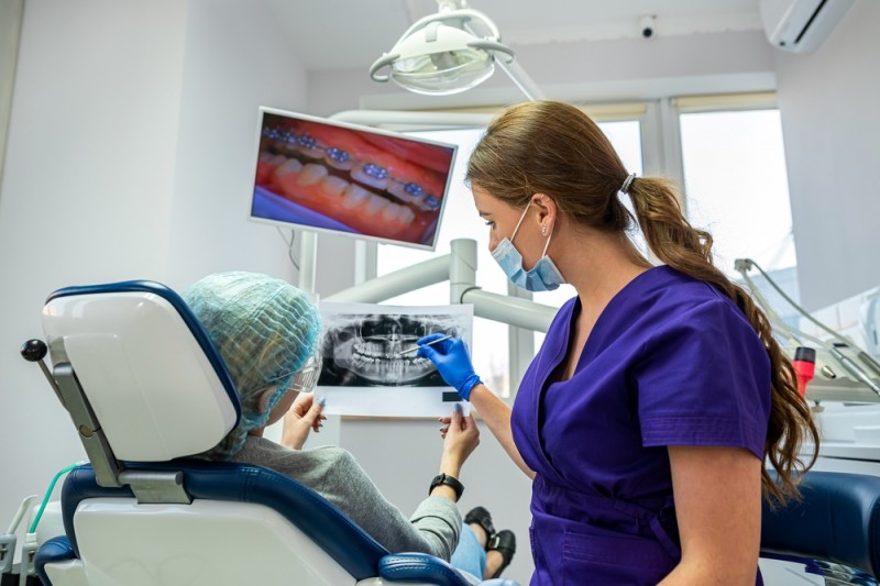 Cum să ai grijă de aparatul dentar? Îngrijirea potrivită Orto Care